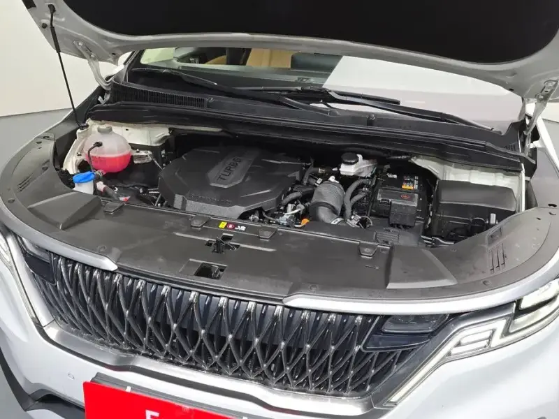 2021 Kia Carnival с пробегом 121 741 км