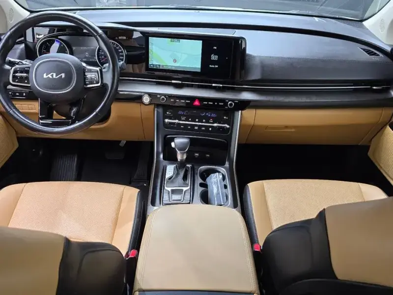 2021 Kia Carnival с пробегом 121 741 км