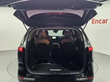 2022 Kia Carnival с пробегом 48 748 км