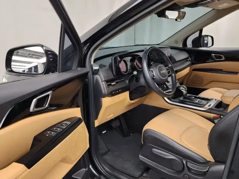 2022 Kia Carnival с пробегом 85 764 км