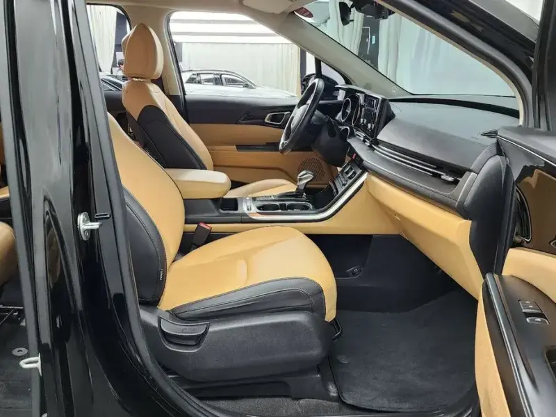 2022 Kia Carnival с пробегом 85 764 км