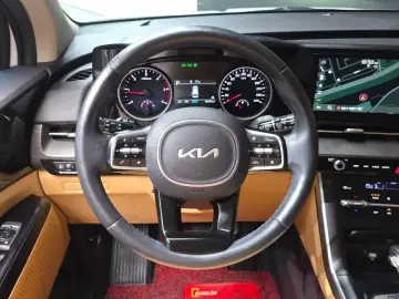 2021 Kia Carnival с пробегом 90 895 км