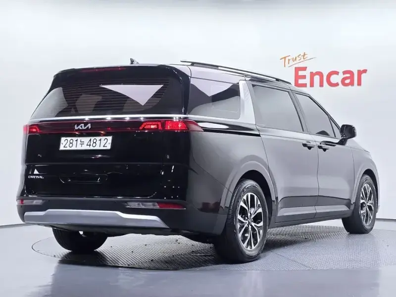 2022 Kia Carnival с пробегом 43 346 км