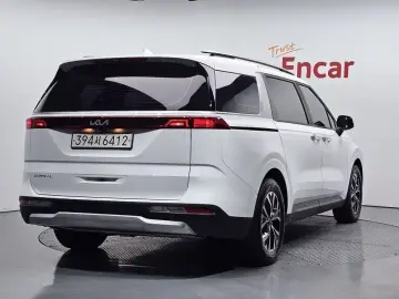 2022 Kia Carnival с пробегом 137 775 км