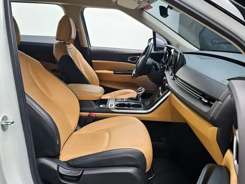 2022 Kia Carnival с пробегом 137 775 км