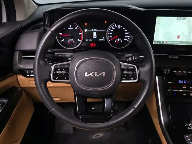 2022 Kia Carnival с пробегом 137 775 км