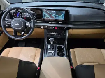 2022 Kia Carnival с пробегом 43 838 км