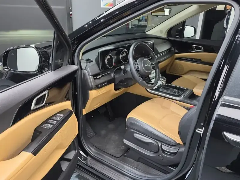 2022 Kia Carnival с пробегом 43 838 км