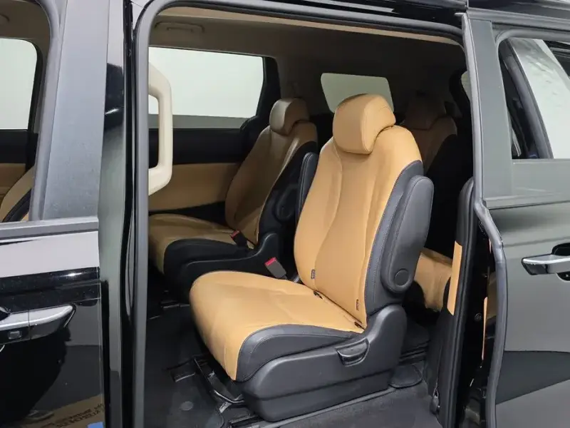 2022 Kia Carnival с пробегом 43 838 км
