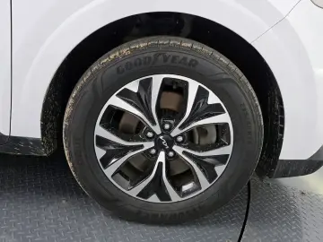 2022 Kia Carnival с пробегом 137 775 км
