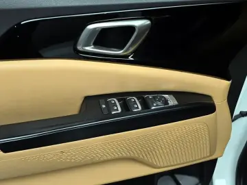 2022 Kia Carnival с пробегом 137 775 км
