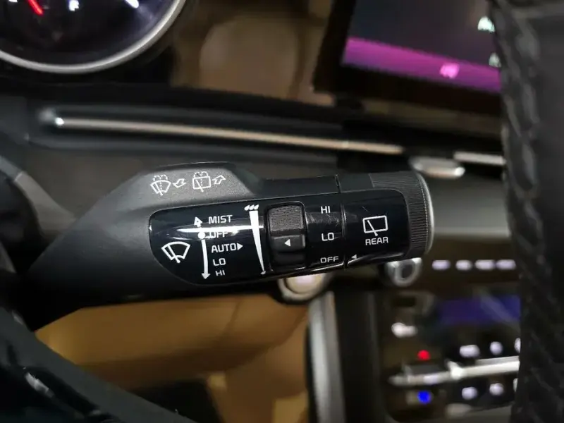 2022 Kia Carnival с пробегом 137 775 км
