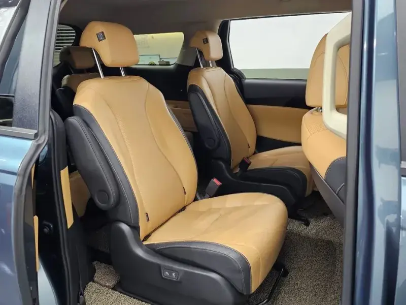 2022 Kia Carnival с пробегом 72 973 км