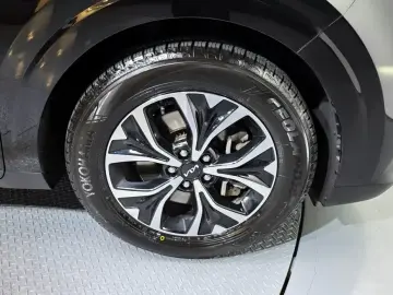 2022 Kia Carnival с пробегом 97 598 км