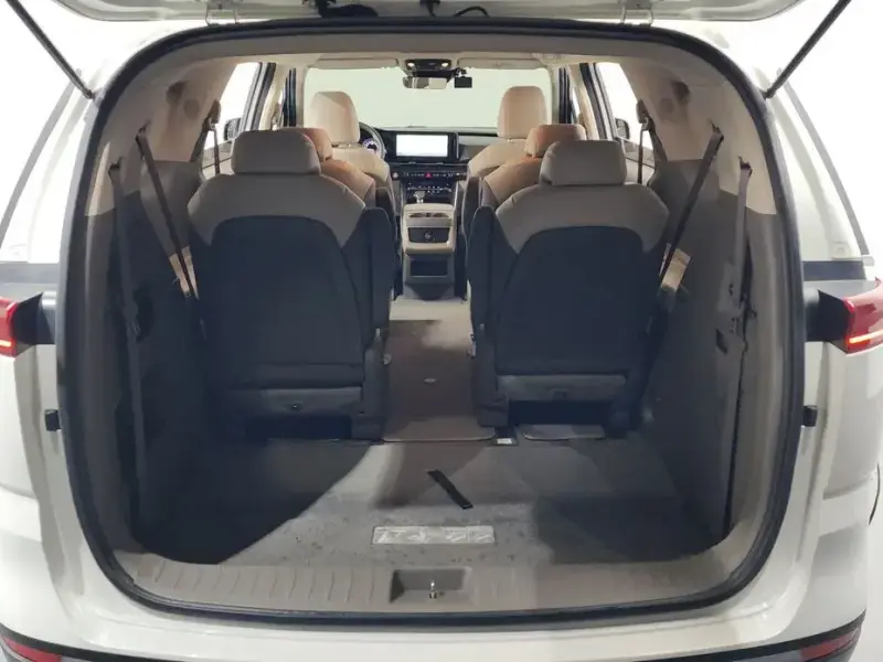 2022 Kia Carnival с пробегом 60 764 км