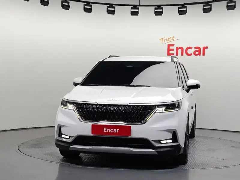 2022 Kia Carnival с пробегом 89 900 км