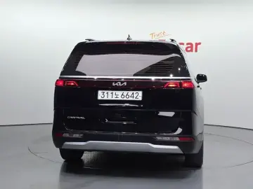 2022 Kia Carnival с пробегом 82 469 км