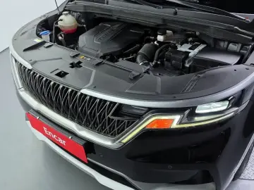 2022 Kia Carnival с пробегом 82 469 км