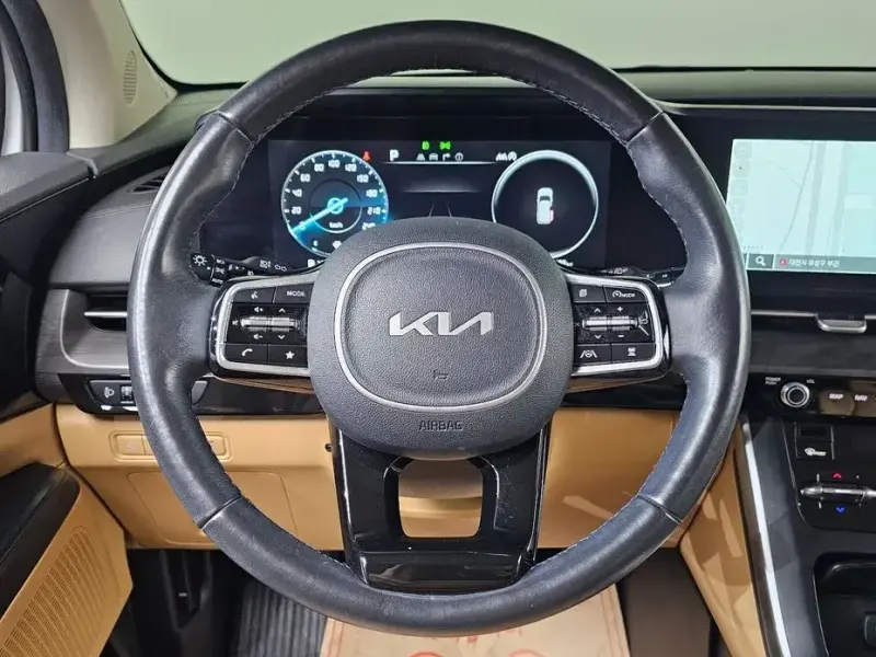 2022 Kia Carnival с пробегом 89 900 км