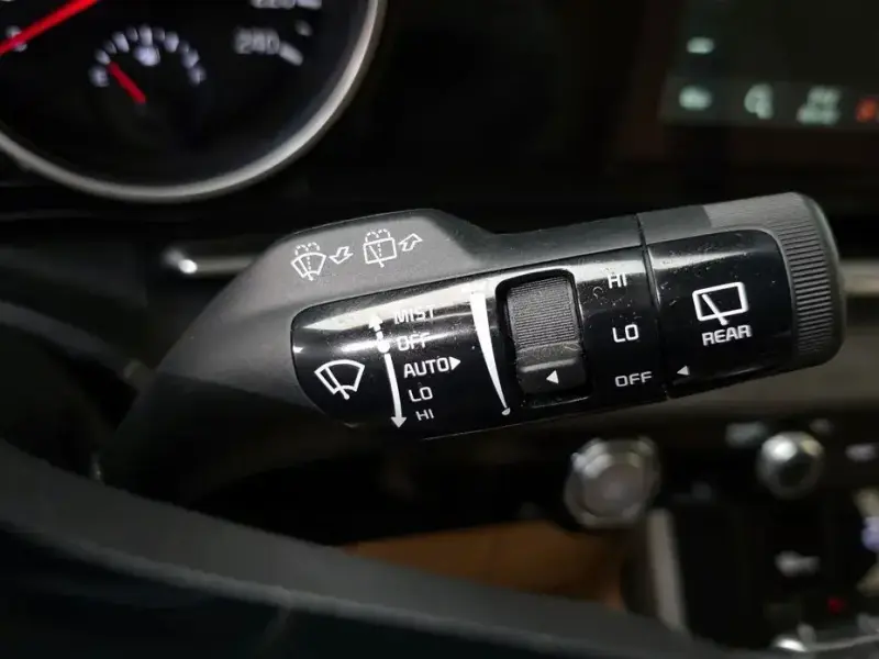 2022 Kia Carnival с пробегом 82 469 км