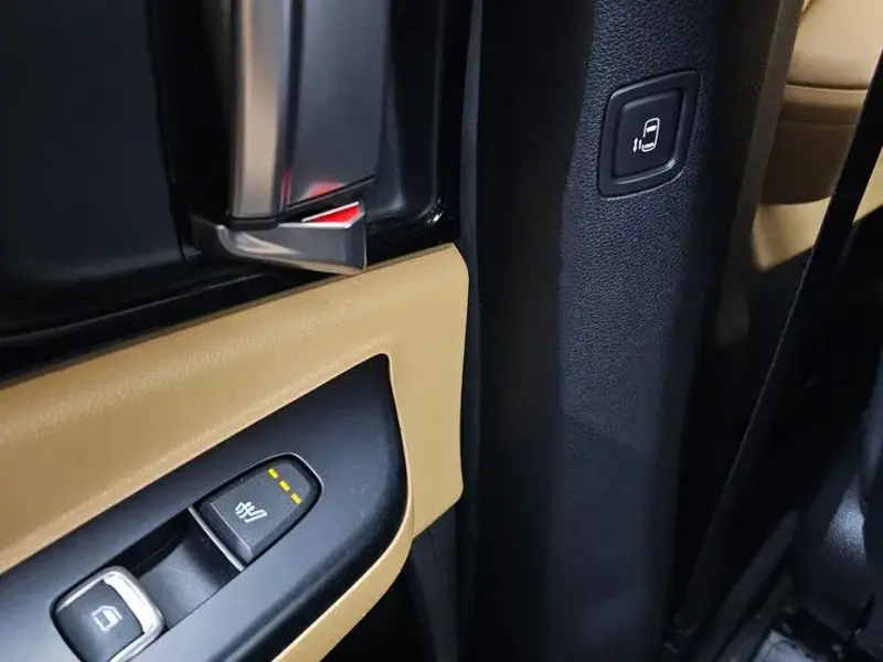2022 Kia Carnival с пробегом 89 900 км