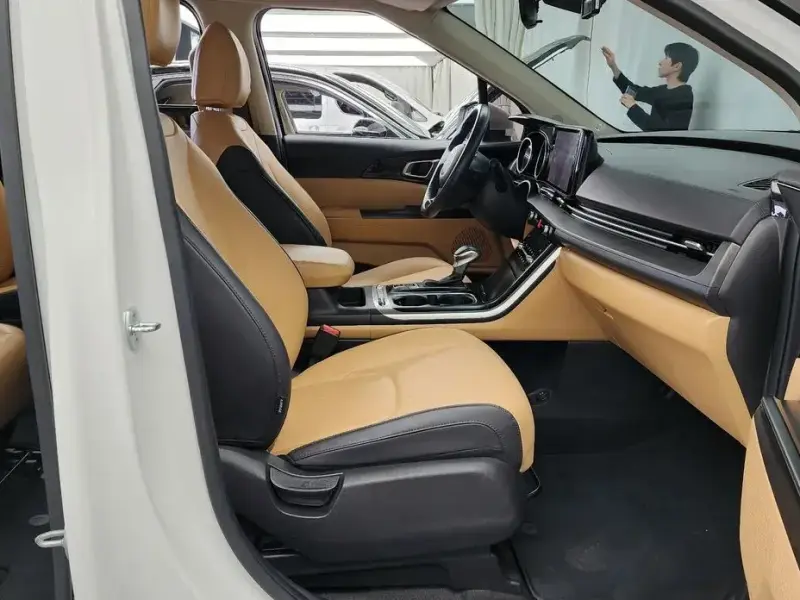 2022 Kia Carnival с пробегом 58 071 км