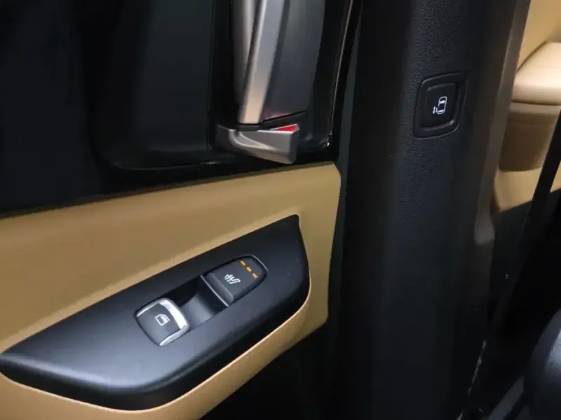 2022 Kia Carnival с пробегом 82 469 км