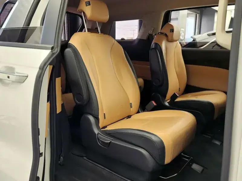 2022 Kia Carnival с пробегом 58 071 км