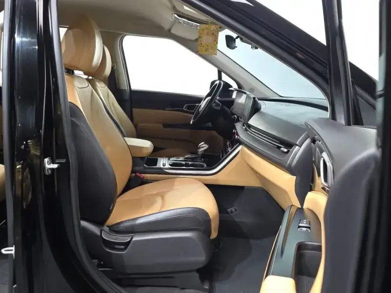 2021 Kia Carnival с пробегом 88 686 км