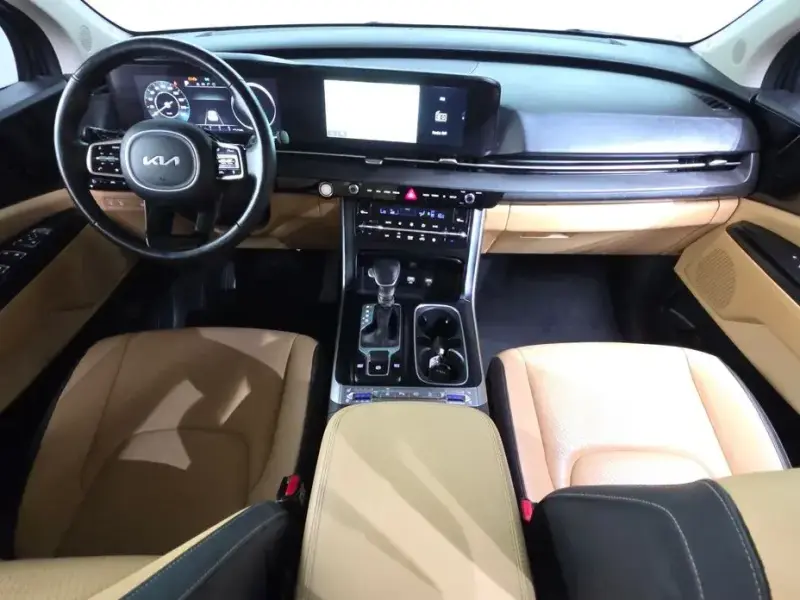 2023 Kia Carnival с пробегом 100 621 км