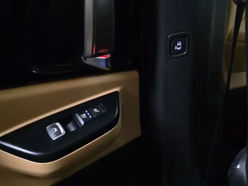 2023 Kia Carnival с пробегом 100 621 км
