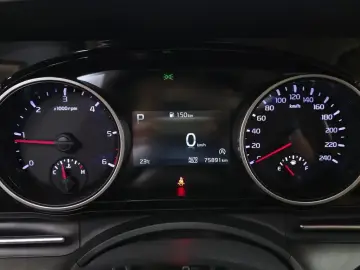 2022 Kia Carnival с пробегом 75 891 км