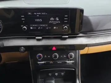 2022 Kia Carnival с пробегом 46 673 км