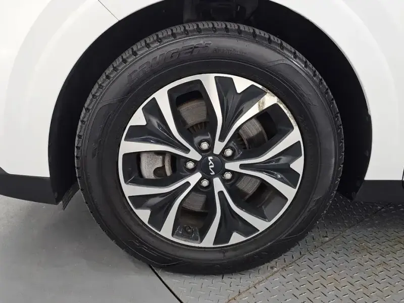 2022 Kia Carnival с пробегом 63 572 км
