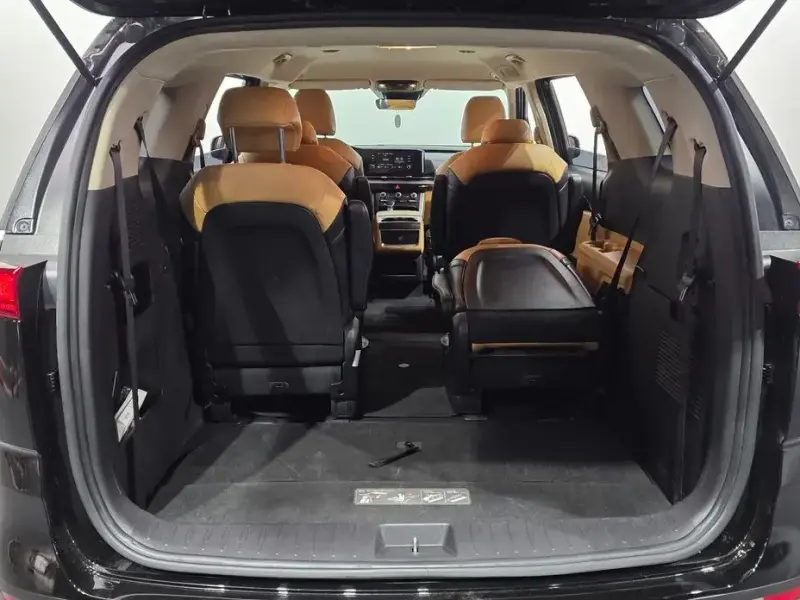 2022 Kia Carnival с пробегом 46 673 км