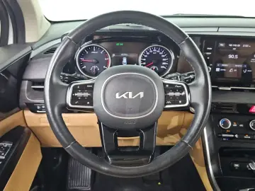 2022 Kia Carnival с пробегом 63 572 км