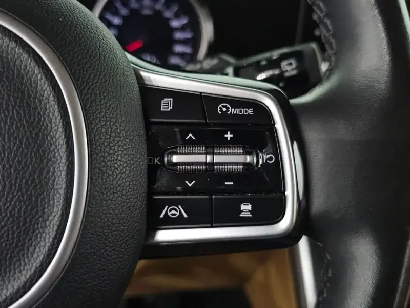 2022 Kia Carnival с пробегом 63 572 км