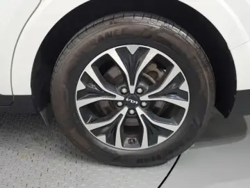 2022 Kia Carnival с пробегом 63 572 км