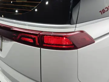 2022 Kia Carnival с пробегом 63 572 км
