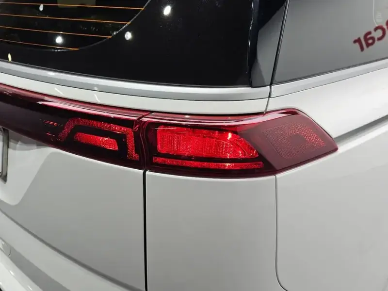 2022 Kia Carnival с пробегом 63 572 км