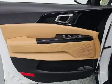 2022 Kia Carnival с пробегом 63 572 км