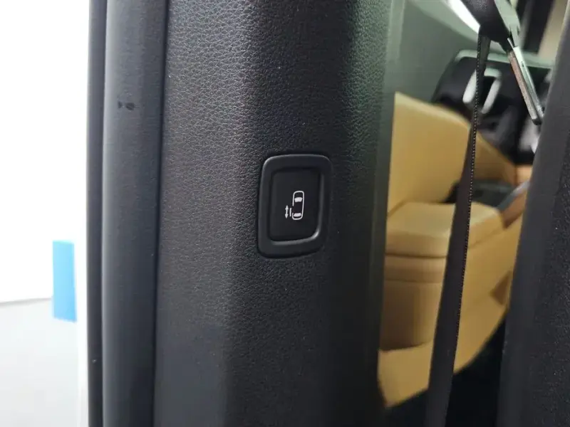 2022 Kia Carnival с пробегом 63 572 км