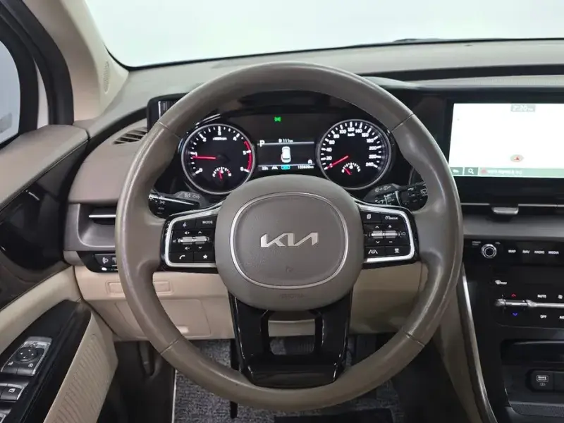 2021 Kia Carnival с пробегом 135 628 км