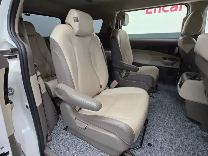 2021 Kia Carnival с пробегом 135 628 км