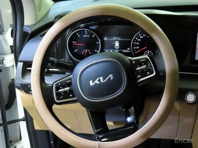 2021 Kia Carnival с пробегом 164 543 км