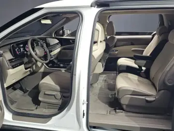 2022 Kia Carnival с пробегом 71 821 км