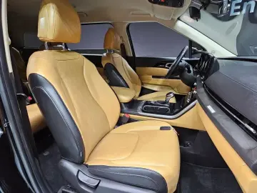 2022 Kia Carnival с пробегом 62 182 км