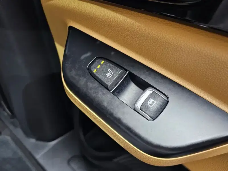 2022 Kia Carnival с пробегом 62 182 км