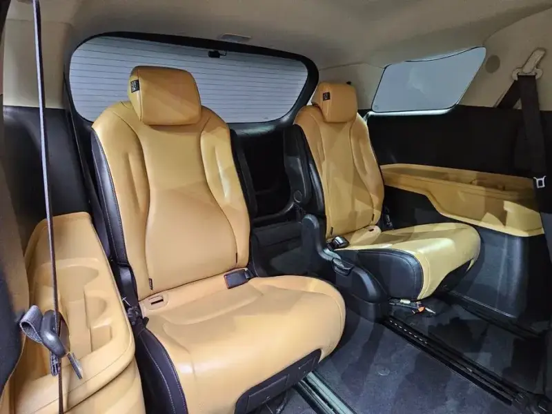 2022 Kia Carnival с пробегом 62 182 км