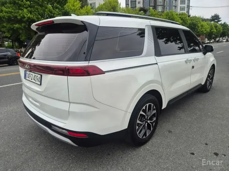 2022 Kia Carnival с пробегом 103 000 км